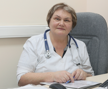 Колосова Любовь Юрьевна — кандидат медицинских наук, врач-гематолог.